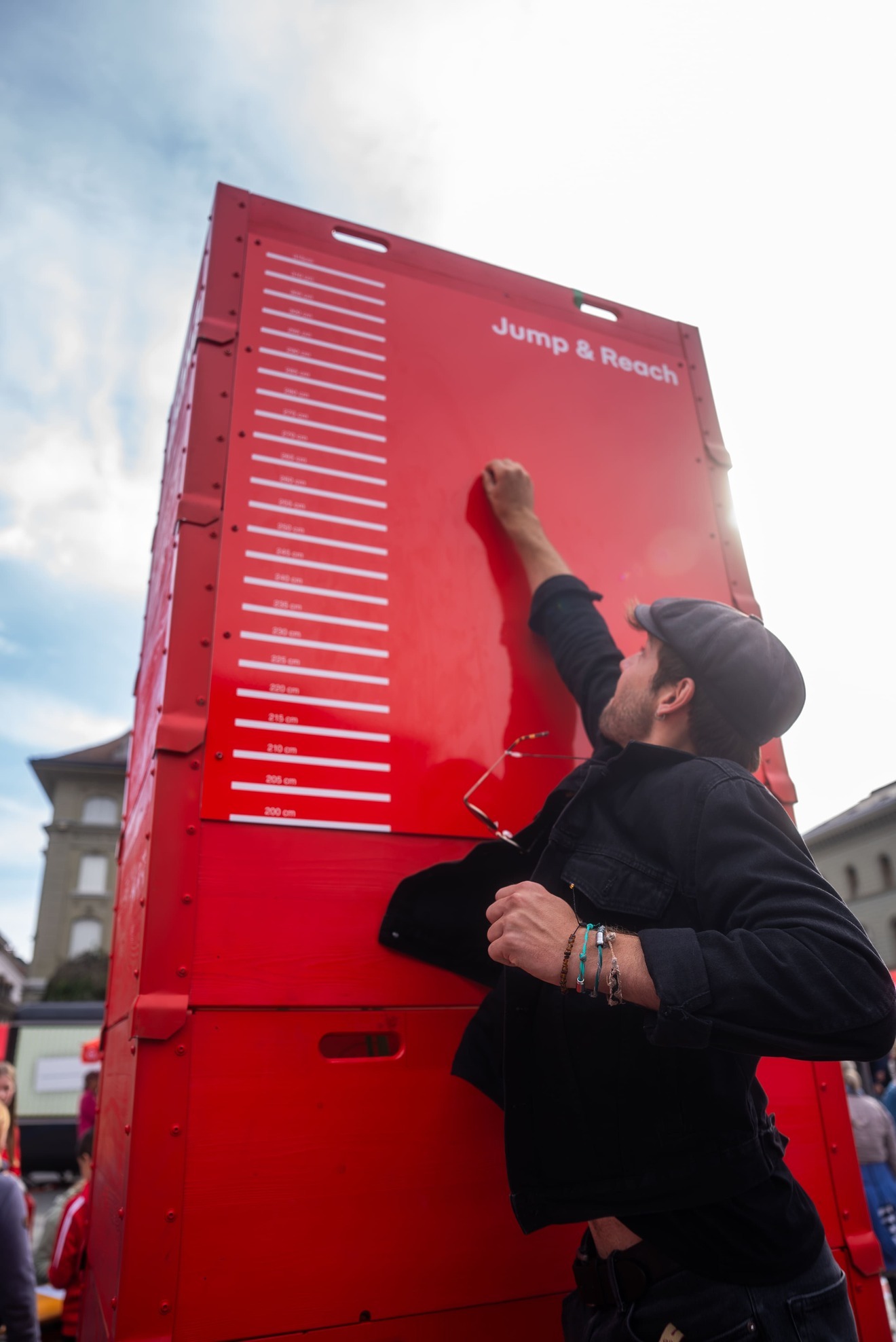 Visana Sprint Final Daktiv produziert Aktivierungen mit wirksamen Branding.